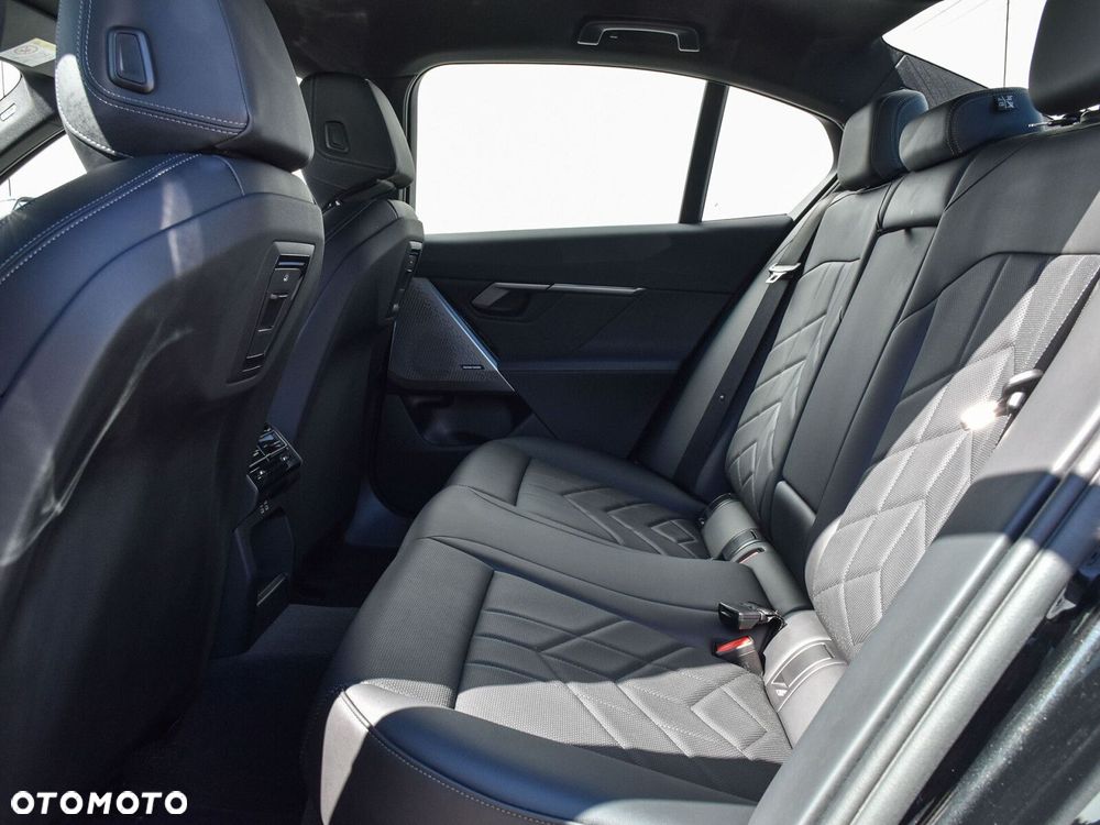 BMW Seria 5 - 16