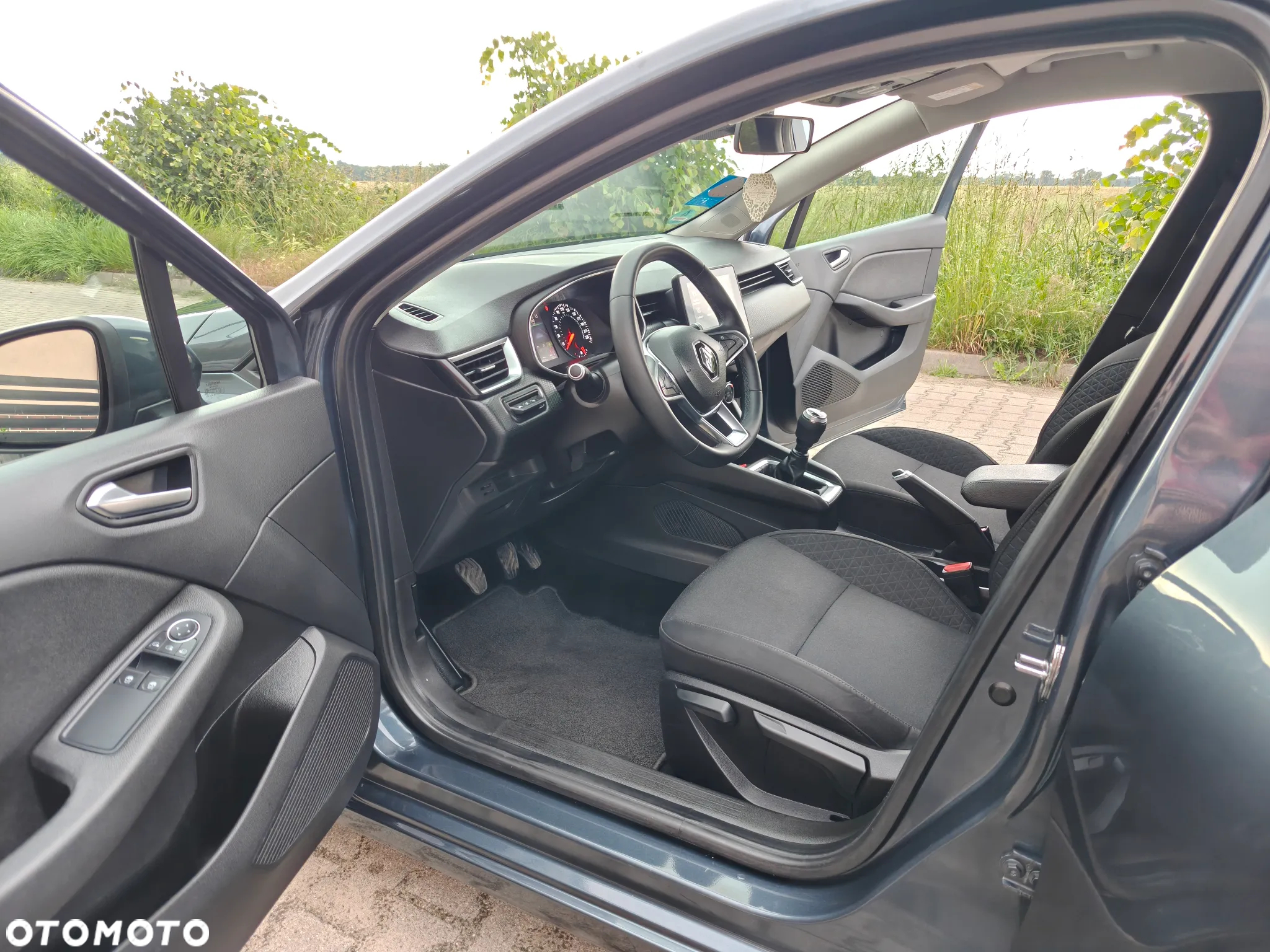 Renault Clio - 14