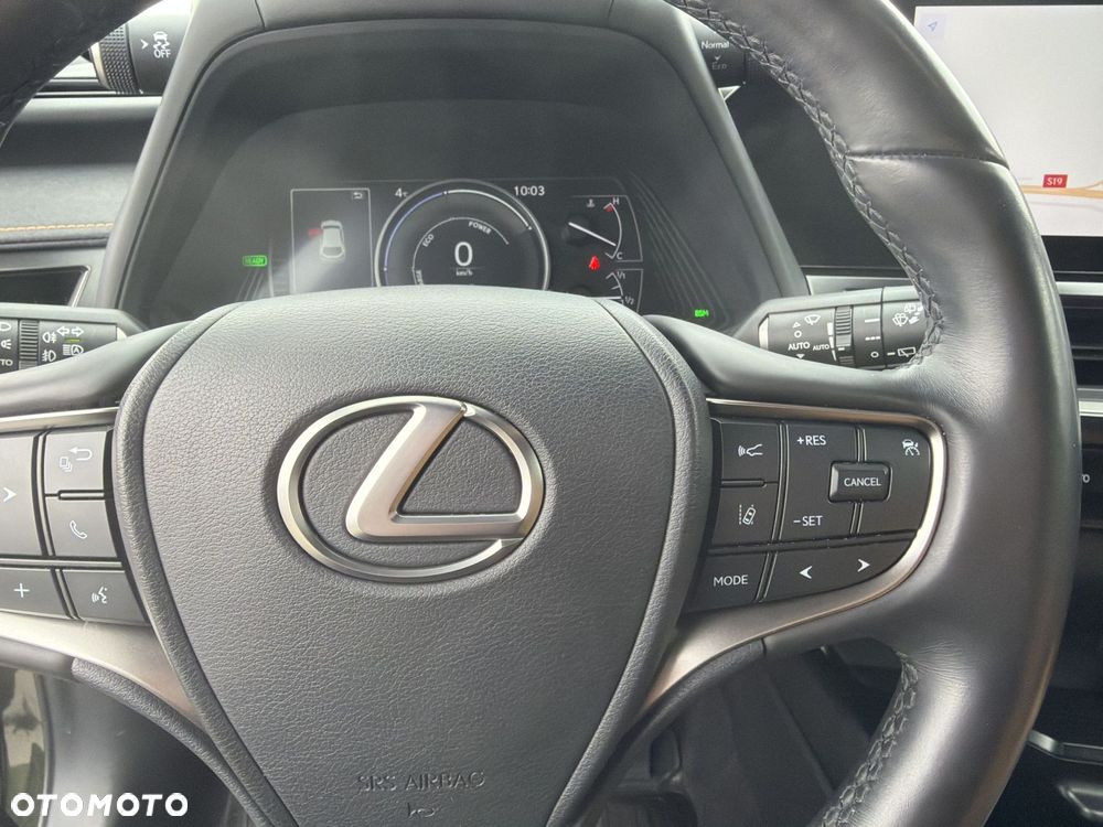 Lexus UX 250h GPF F Sport Design 2WD - 23