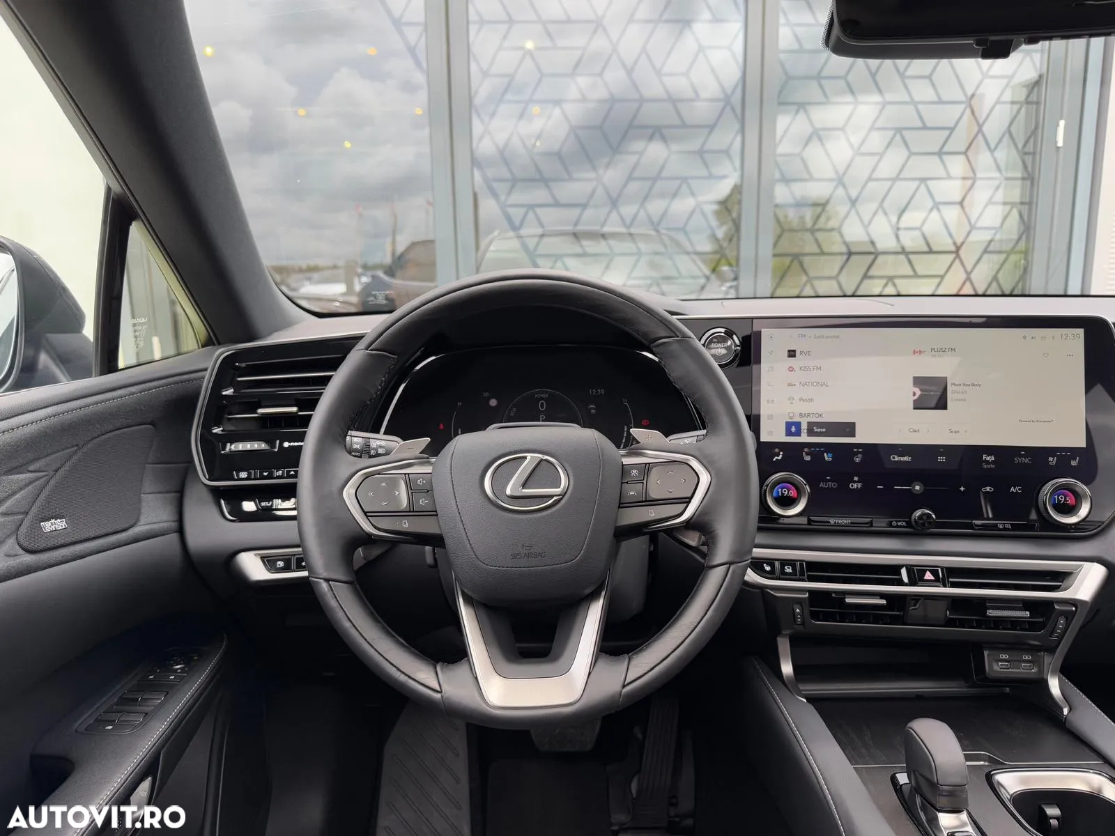 Lexus Seria RX 350h E-Four HEV Luxury Mark Levinson - 16