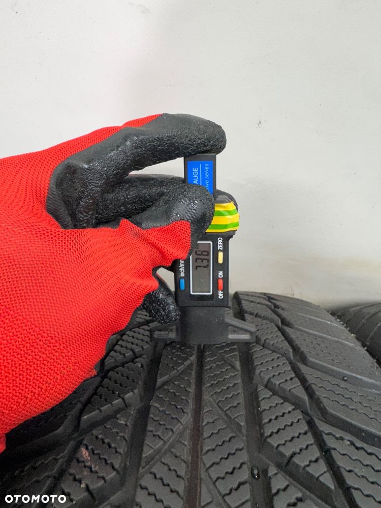 G-2915 215/55R17 94V Bridgestone Blizzak Lm001 - 2