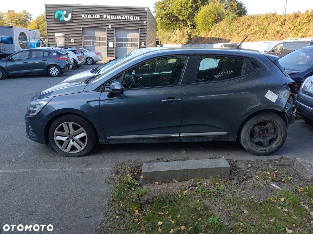 Renault Clio - 2