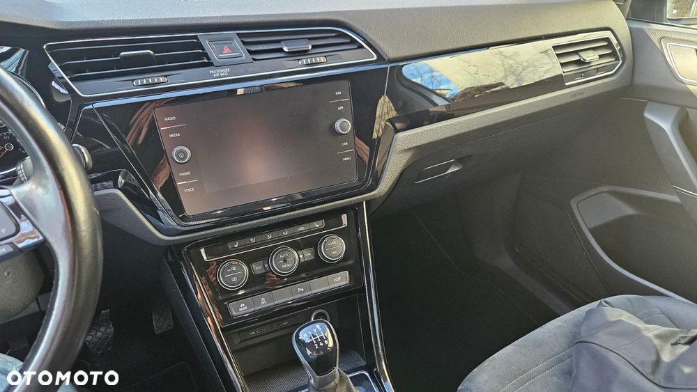 Volkswagen Touran 1.5 TSI EVO Highline - 6