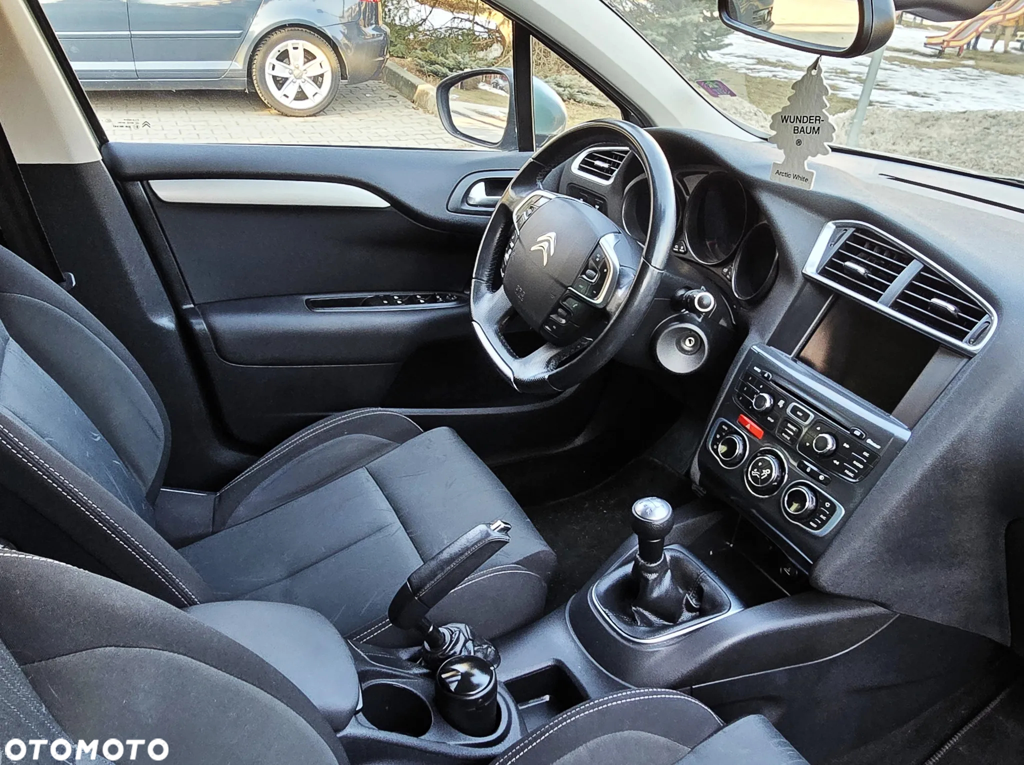 Citroën C4 1.6 VTi Equilibre Pack Navi - 17