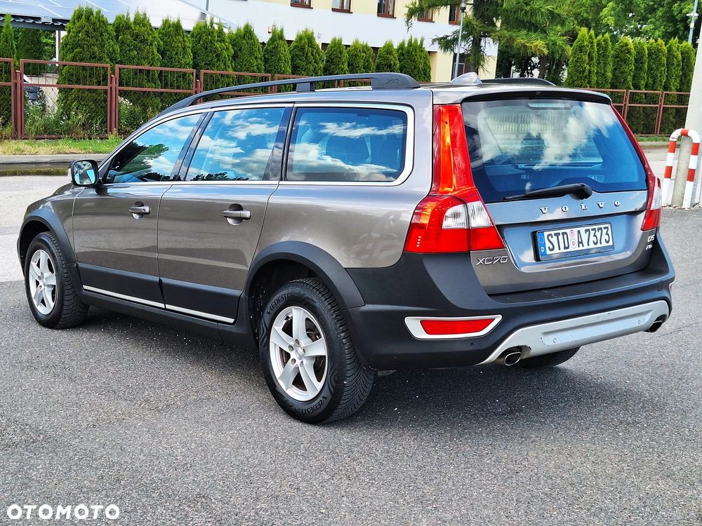 Volvo XC 70 D5 AWD Kinetic - 16