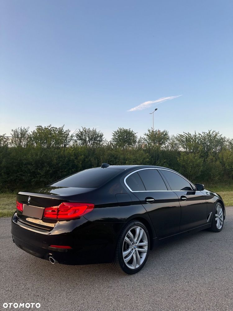 BMW Seria 5 520d Luxury Line sport - 16