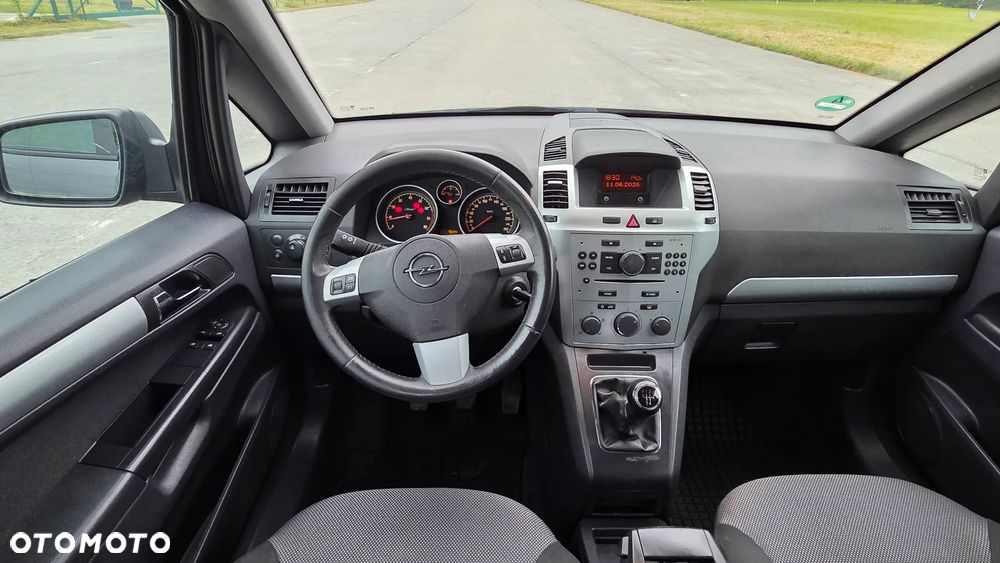 Opel Zafira 1.6 Enjoy - 15