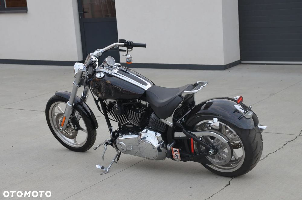 Harley-Davidson Softail Breakout - 2
