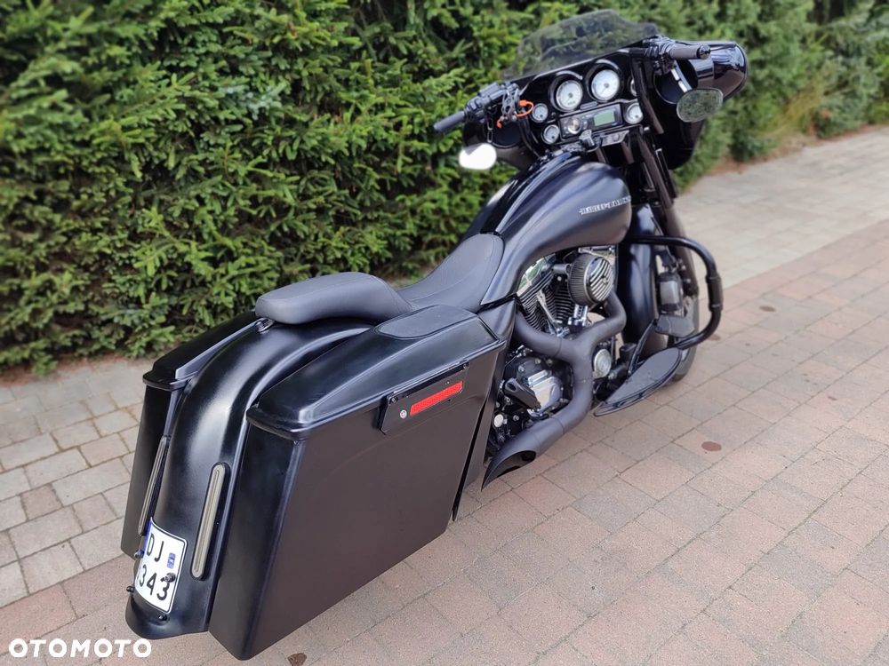 Harley-Davidson CVO Street Glide - 2