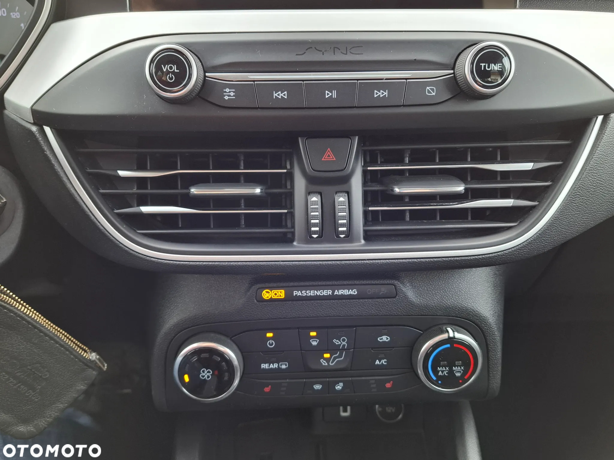 Ford Focus - 34