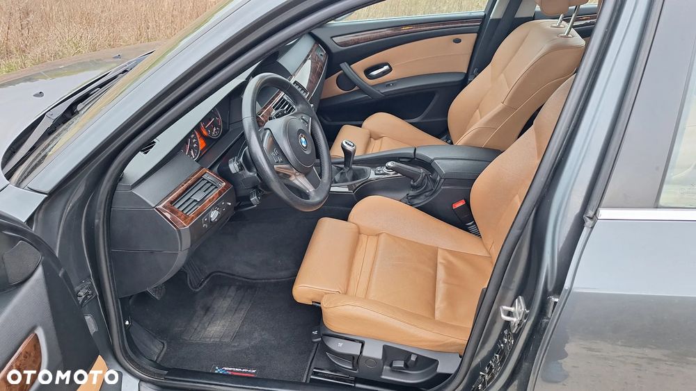 BMW Seria 5 530d Edition Sport - 11