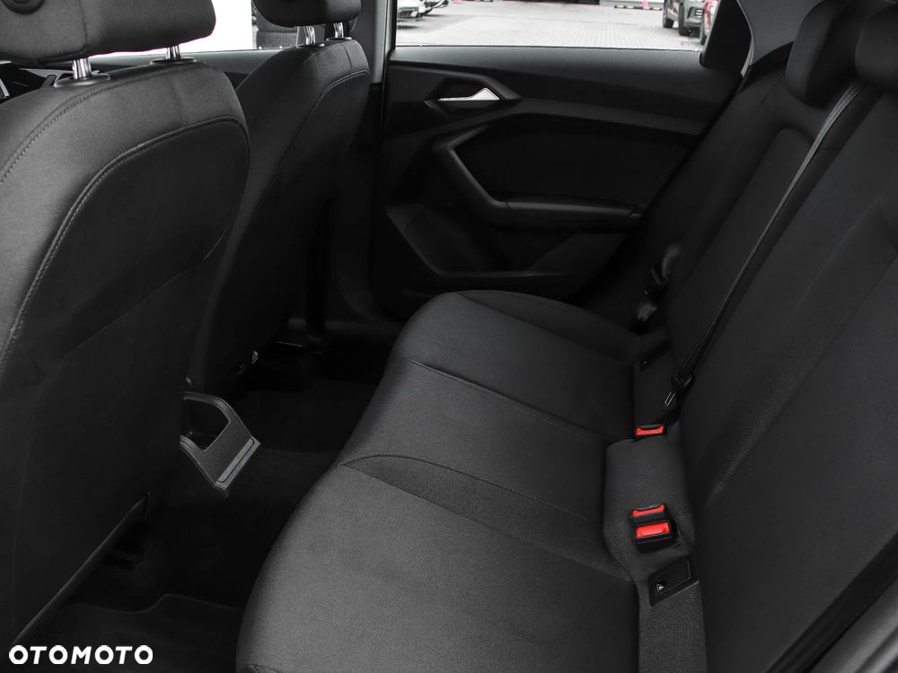 Audi A1 Sportback 30 TFSI Advanced - 11