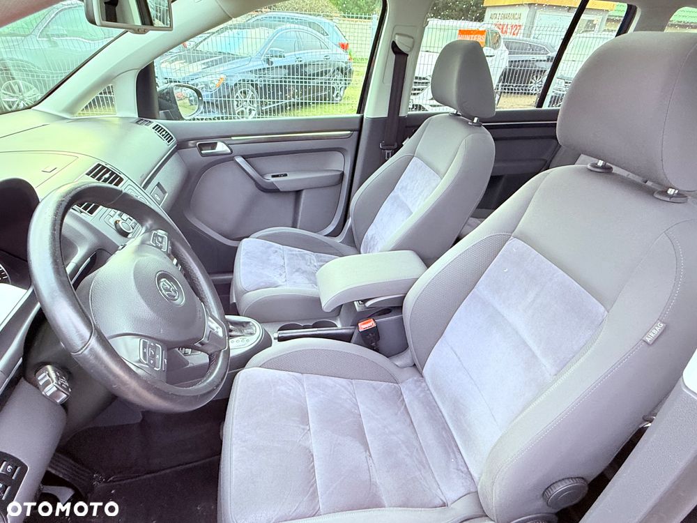 Volkswagen Touran - 3