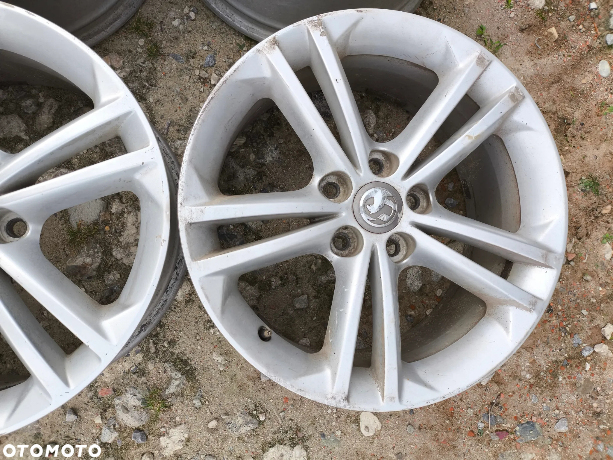 OPEL INSIGNIA FELGI ALUMINIOWE 18" 18X8J H2IS42 5X120 - 10
