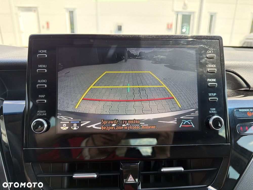 Toyota Camry 2.5 Hybrid Prestige CVT - 22