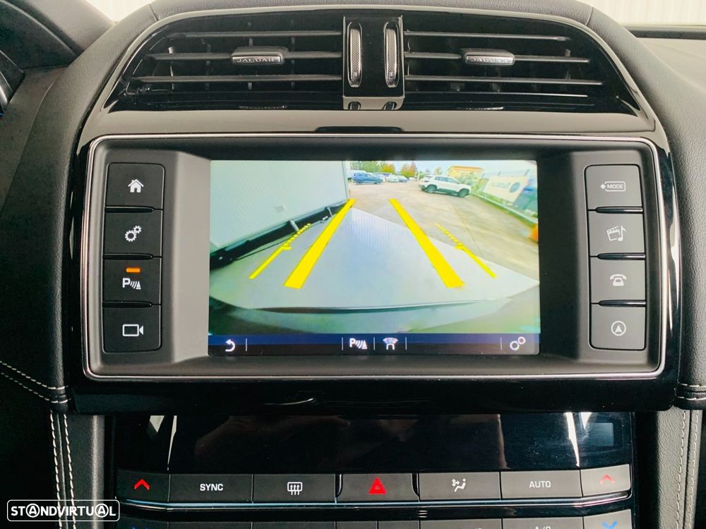 Jaguar F-Pace 2.0 i4D R-Sport AWD - 22