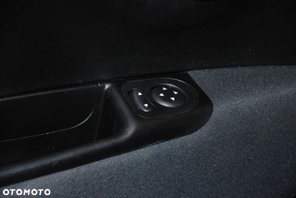 Fiat 500 1.0 Hybrid Lounge - 36