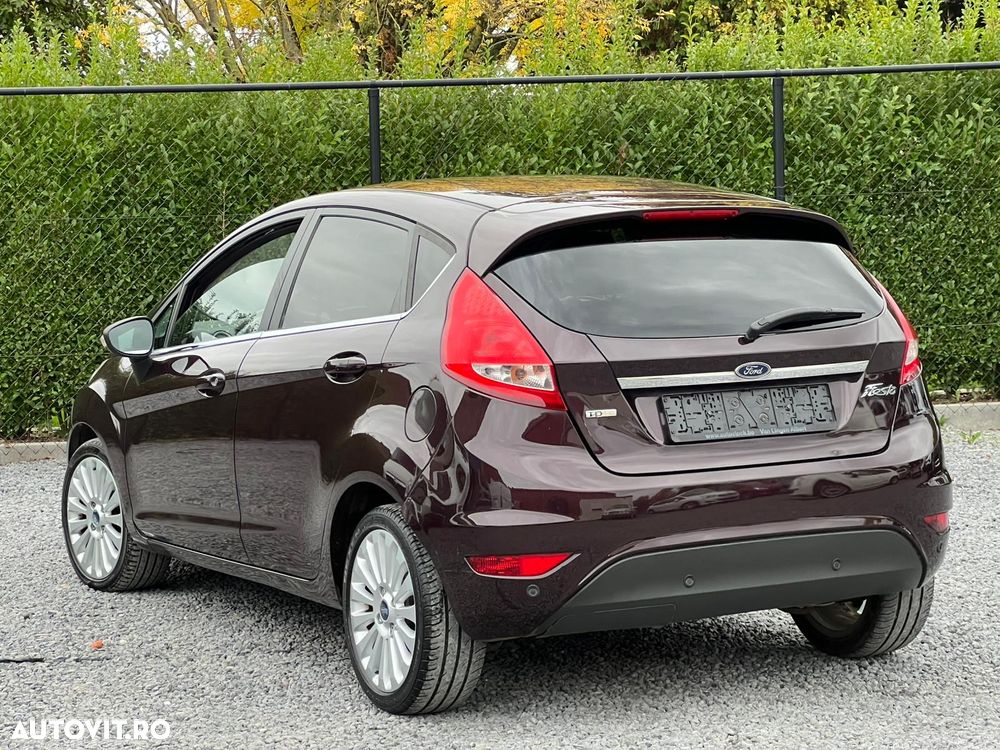 Ford Fiesta 1.6 TDCI Titanium - 10