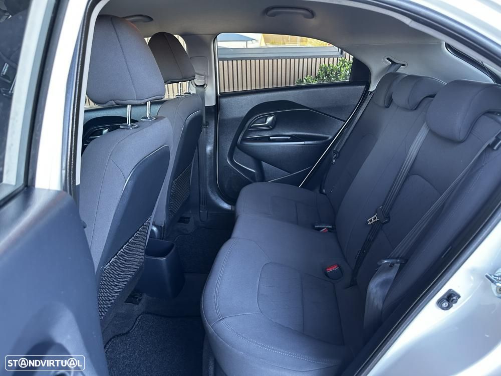Kia Rio 1.1 CRDi EX ISG - 28