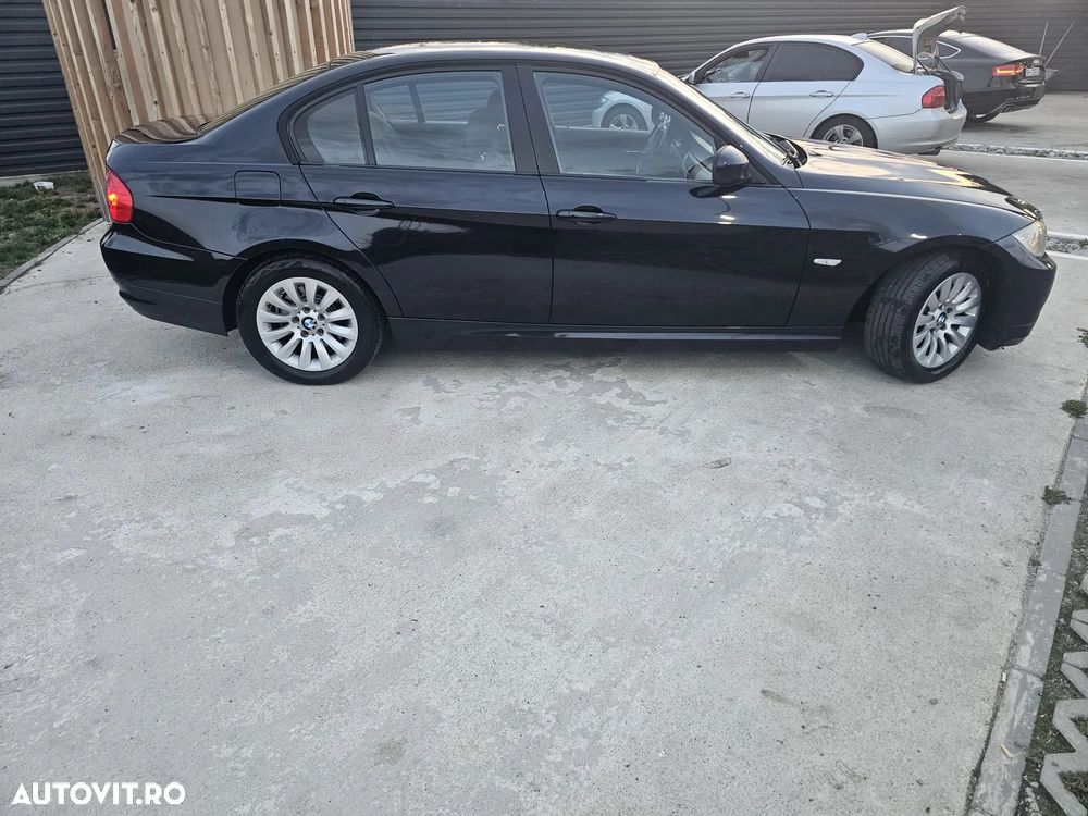 BMW Seria 3 318d DPF - 4