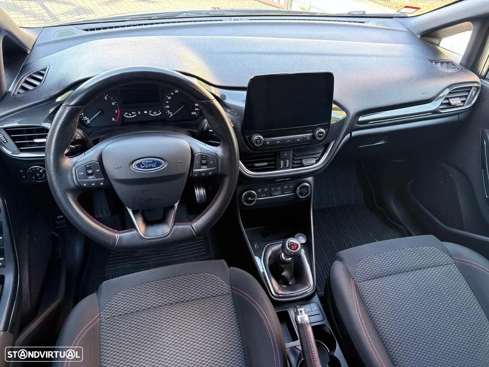 Ford Fiesta 1.0 EcoBoost ST-Line - 31