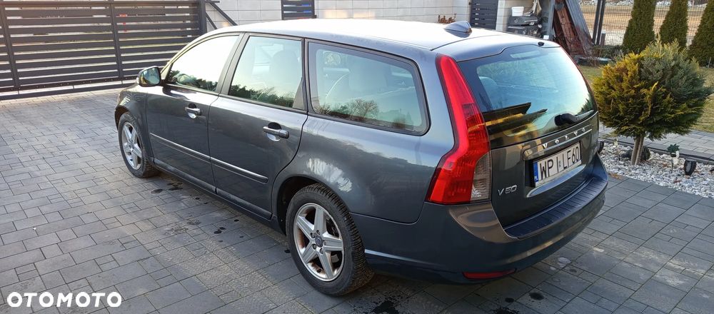 Volvo V50 - 2