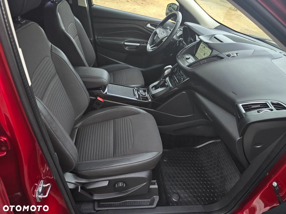 Ford Kuga 1.5 EcoBoost 4x4 Titanium - 24