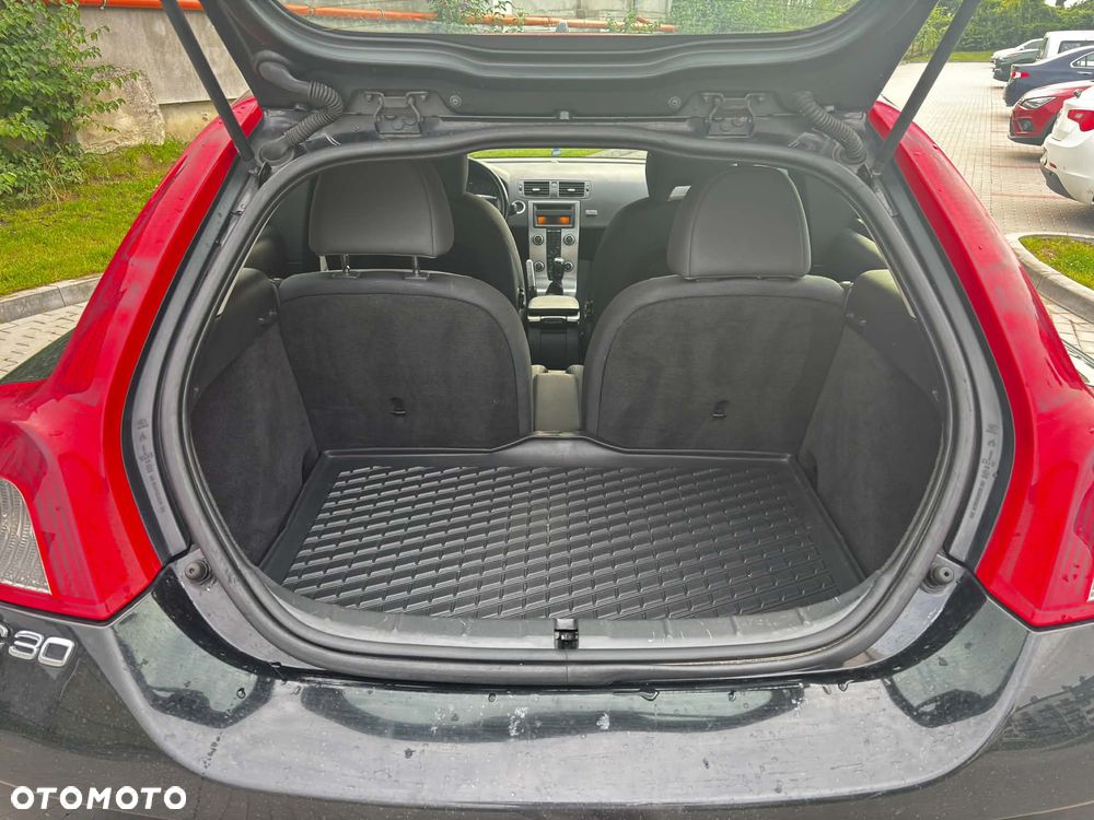 Volvo C30 2.0D - 9