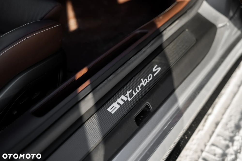 Porsche 911 Turbo S - 20