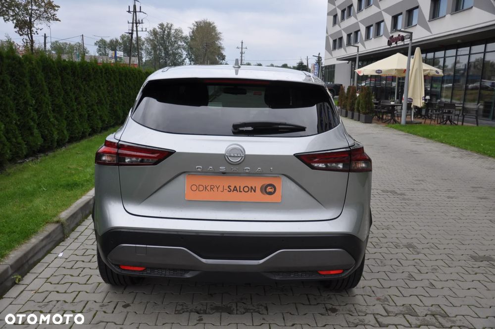 Nissan Qashqai 1.3 DIG-T mHEV N-Connecta Xtronic - 6