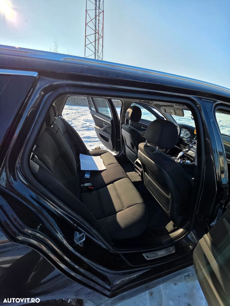 BMW Seria 5 525d xDrive - 4