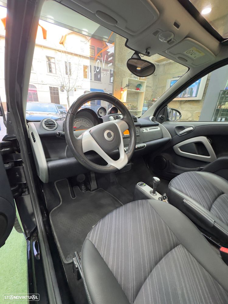 Smart ForTwo Coupé 1.0 mhd Passion 71 Softouch - 9
