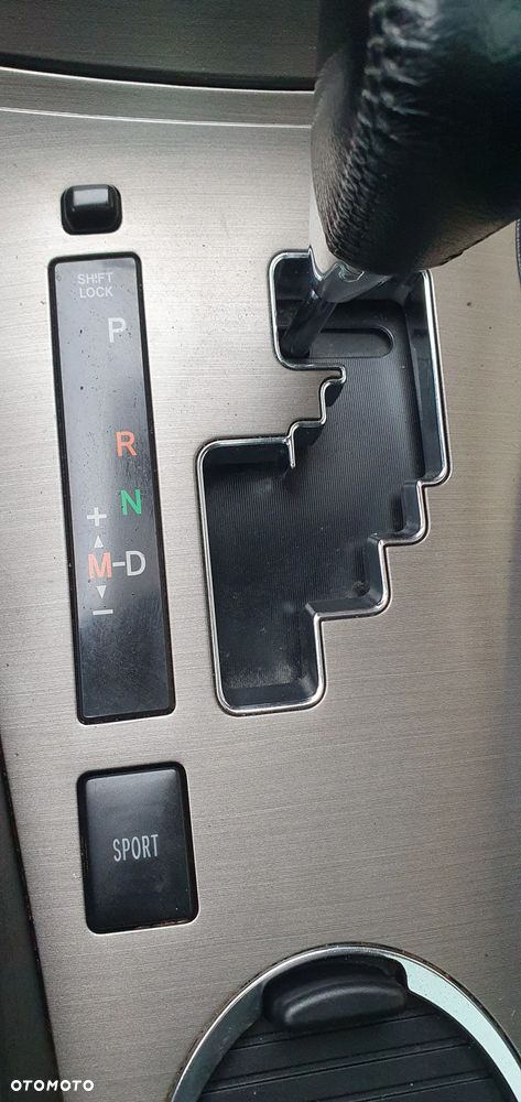 Toyota Avensis - 28