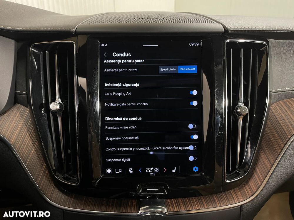 Volvo XC 60 B5 MHEV AT8 AWD Inscription - 20