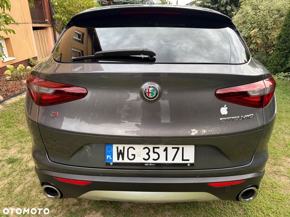 Alfa Romeo Stelvio 2017 photo 5