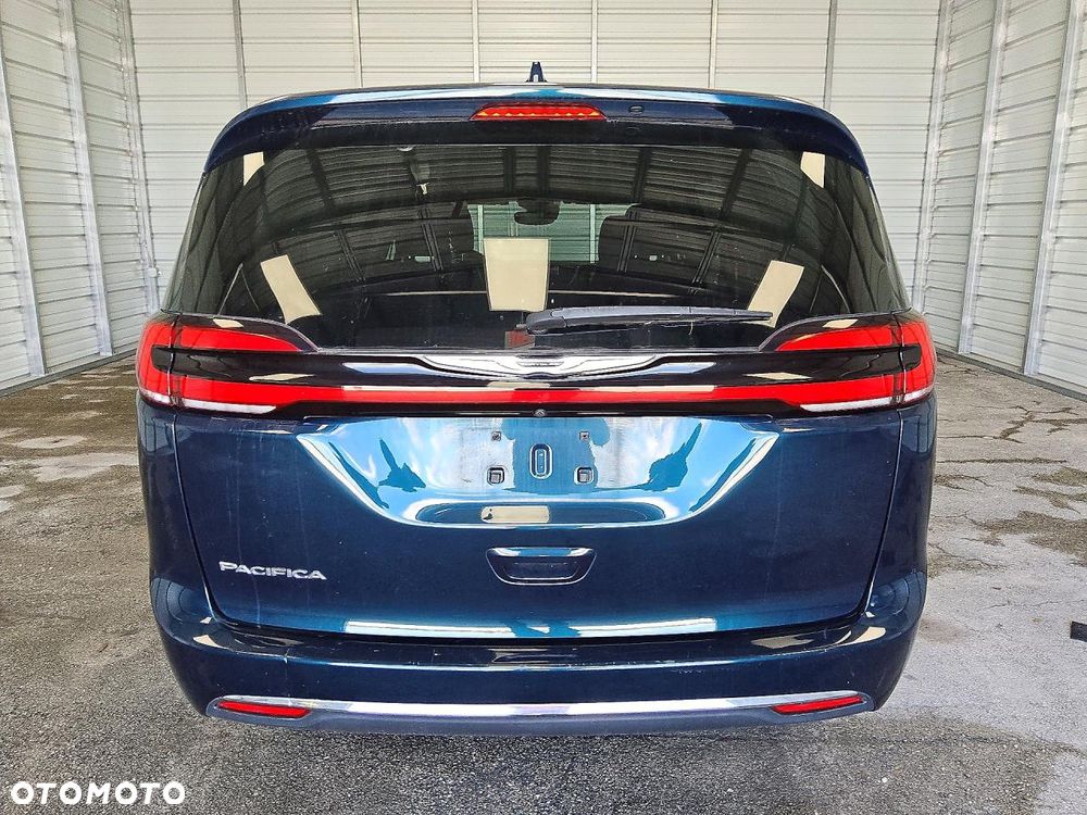 Chrysler Pacifica - 3