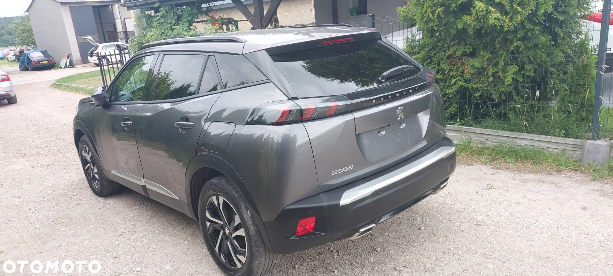 Peugeot 2008 PureTech 130 Stop&Start EAT6 Allure - 4