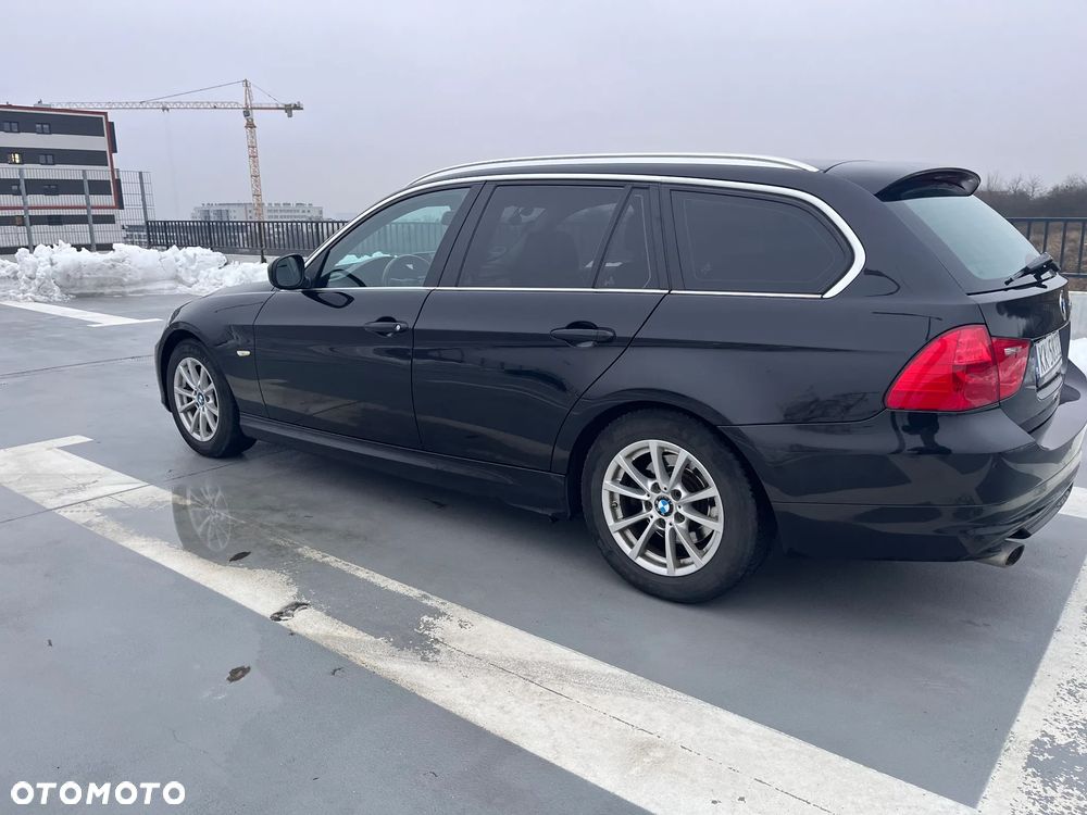 BMW Seria 3 320d DPF - 8