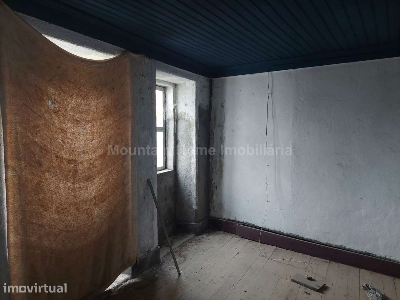 Moradia para Restaurar T2 Venda em Santa Marinha e São Martinho,Seia - Grande imagem: 3/4