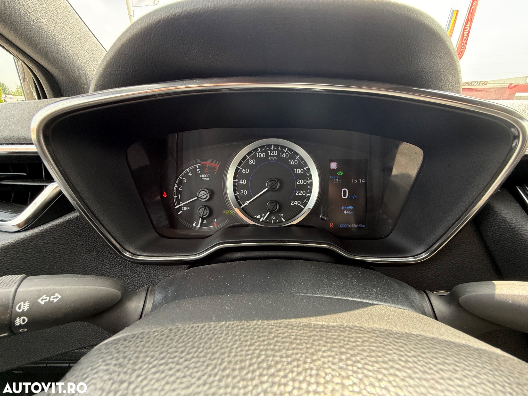Toyota Corolla 1.8 Hybrid Business Edition - 19