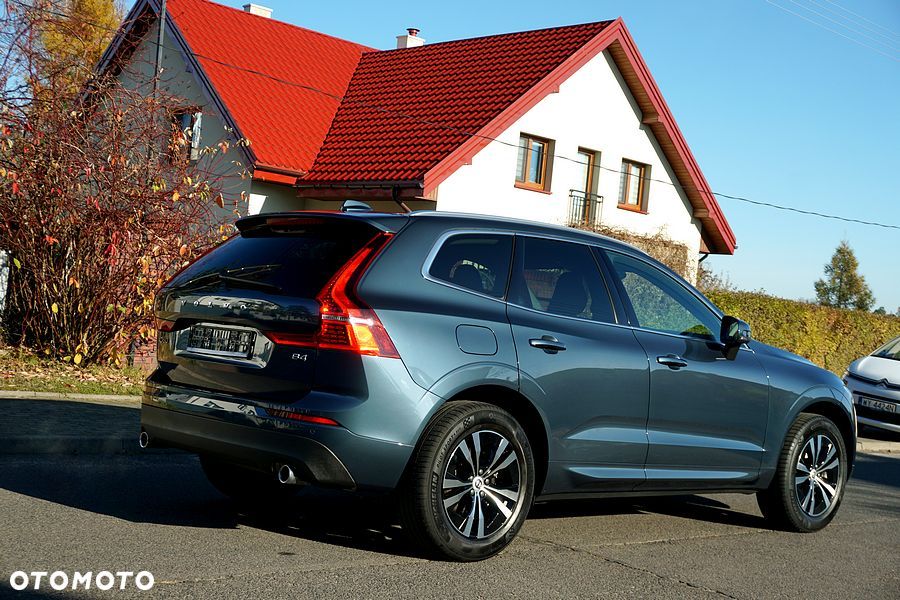 Volvo XC 60 B4 B Geartronic Momentum Pro - 18