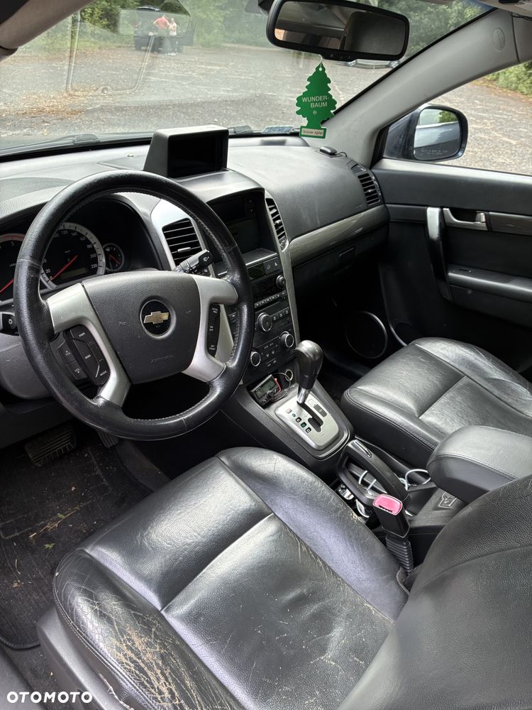 Chevrolet Captiva 2.0 d LT medium - 6