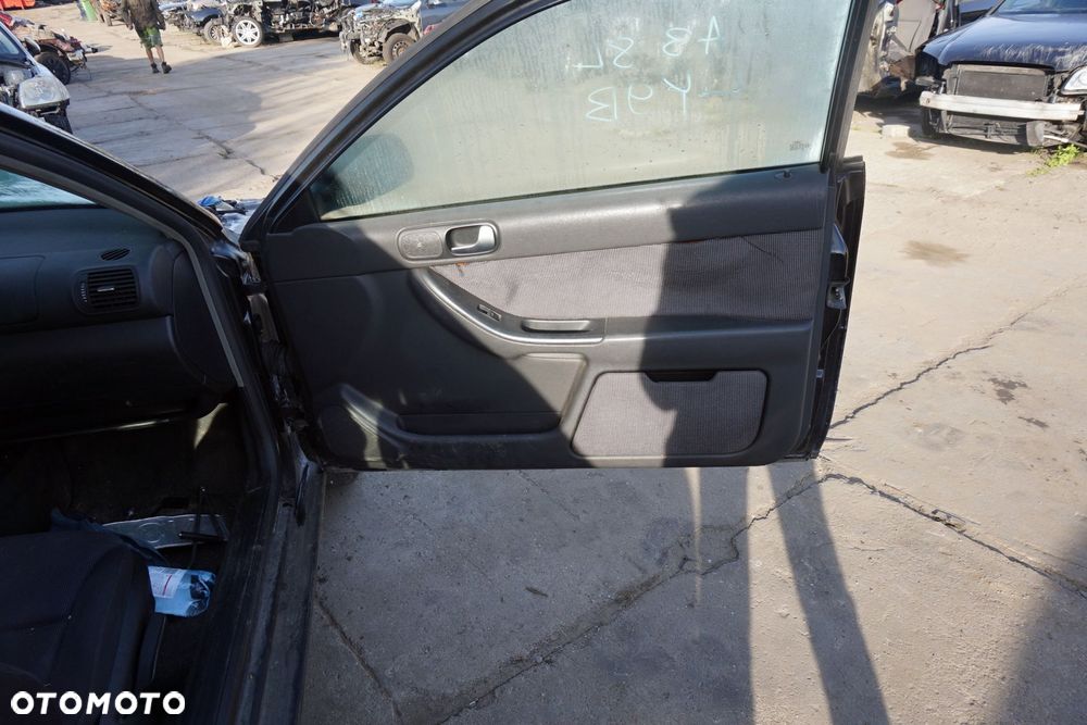 DRZWI PRZEDNIE PRAWE A3 8L1 3D HB LY9B CZARNY AUDI 1996-2003 - 9