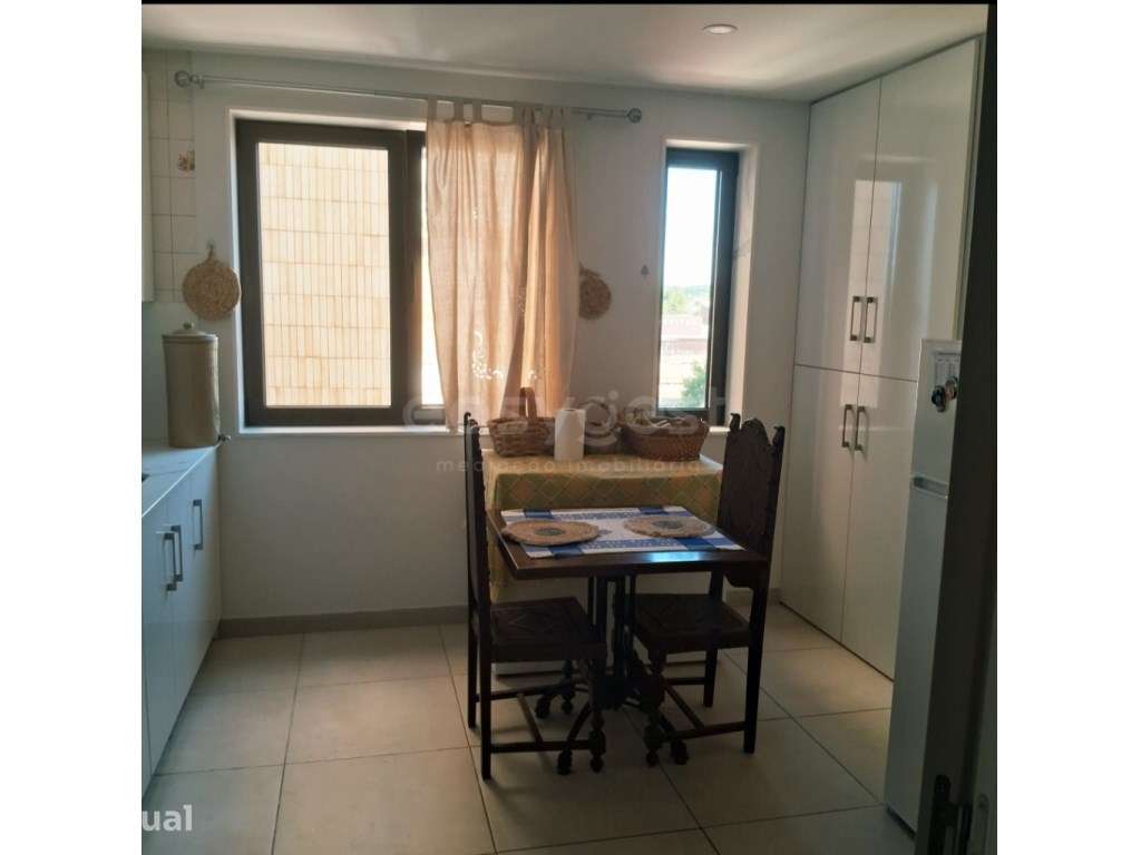 Fantástico Apartamento T2 Totalmente Remodelado no Coração da Cidad... - Grande imagem: 2/12