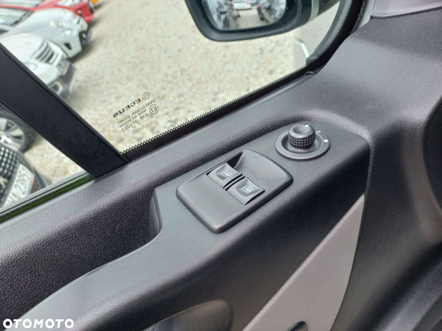 Renault Trafic - 10