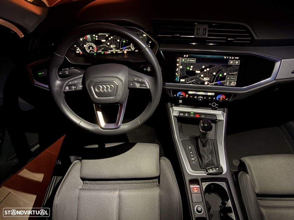 Audi Q3 Sportback 45 TFSIe S tronic - 8