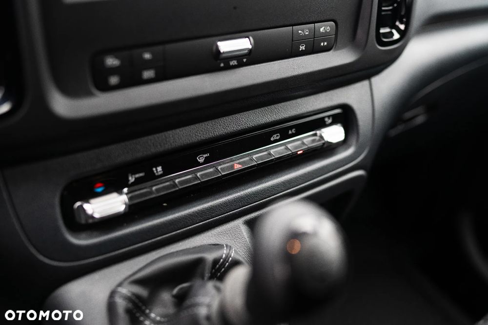 Mercedes-Benz Vito furgon - 21