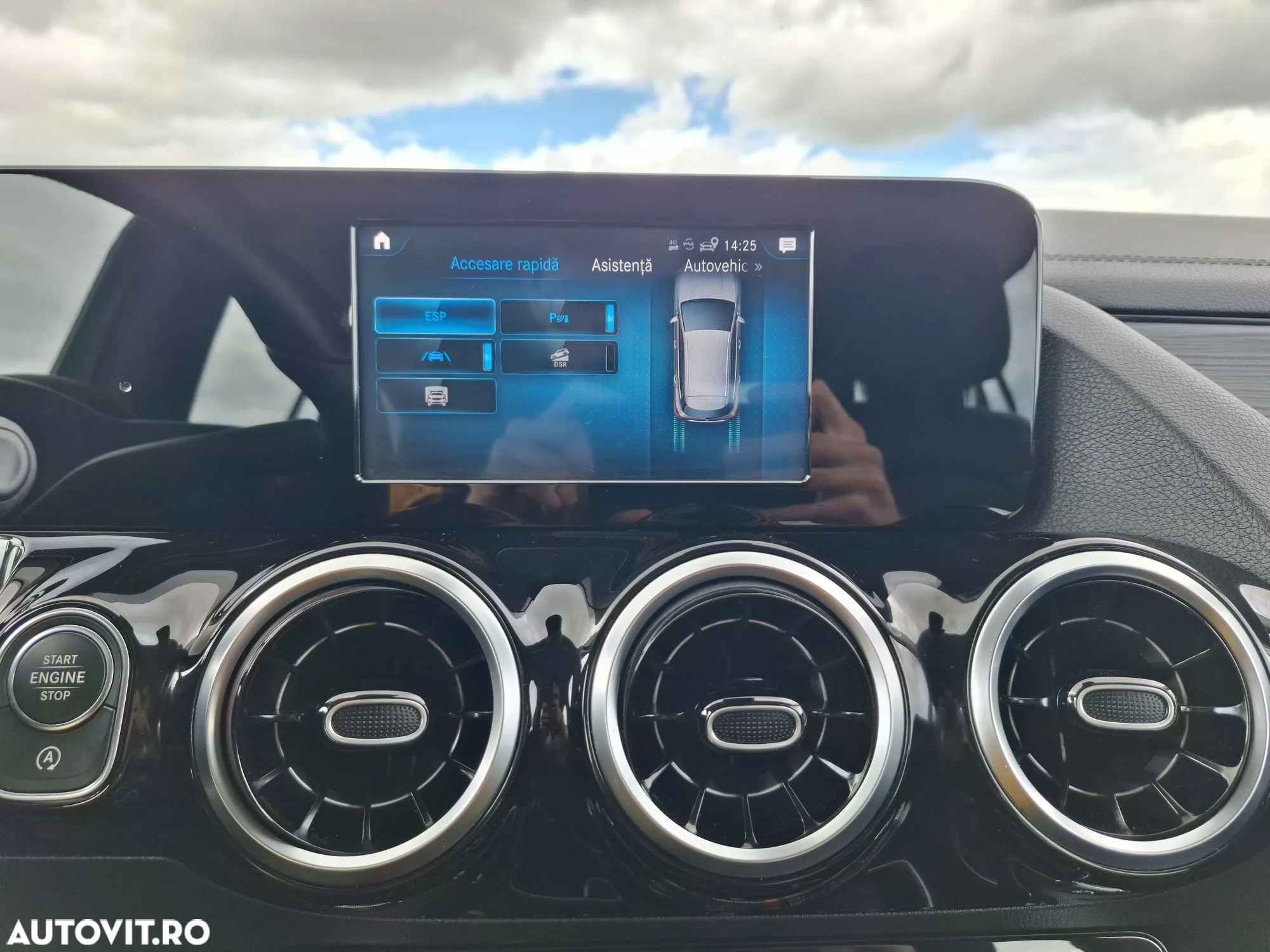 Mercedes-Benz GLA 200 d 4Matic 8G-DCT - 24