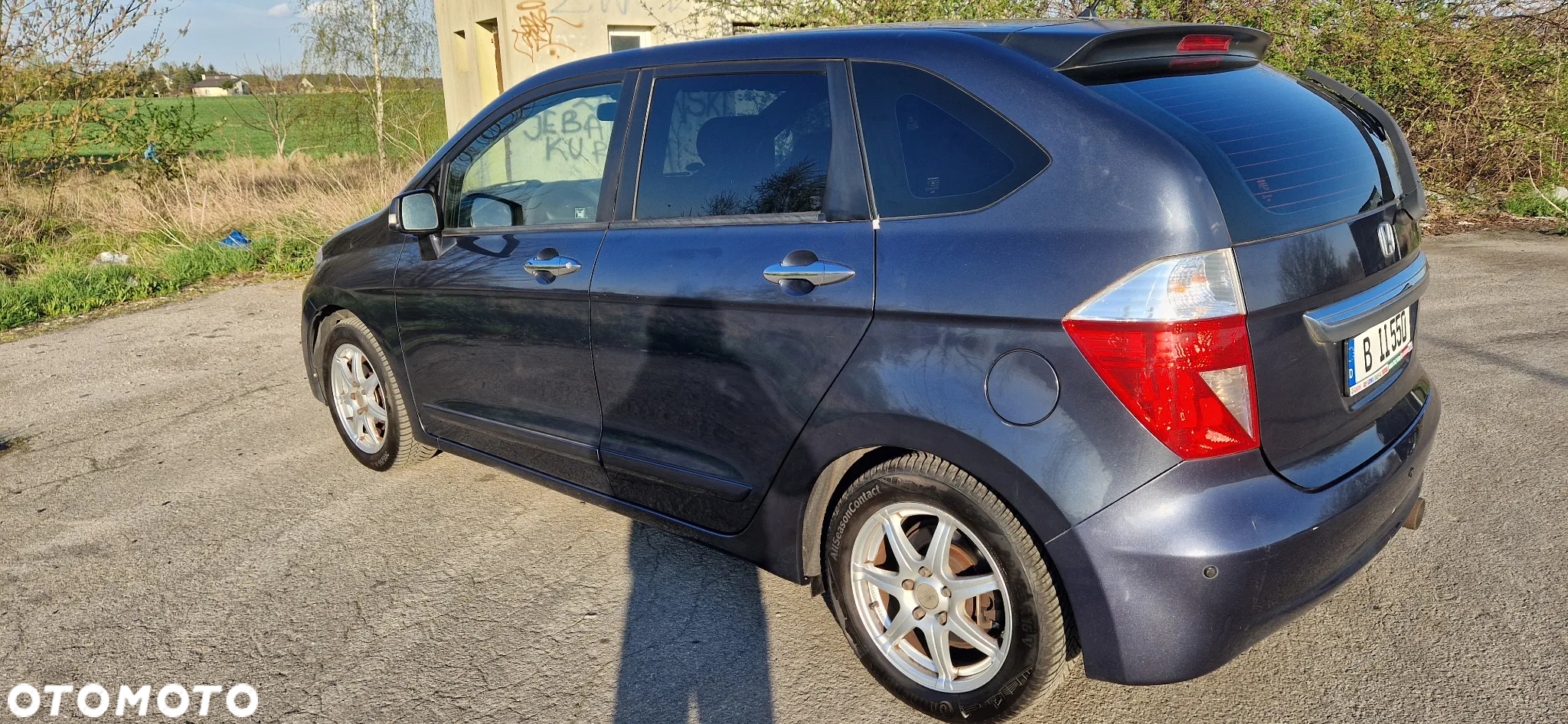 Honda FR-V - 4