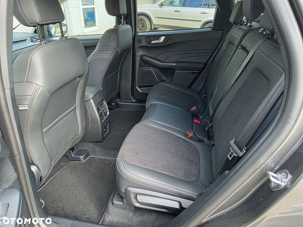 Ford Kuga - 30